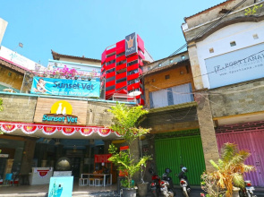 Raja Rani Hostel