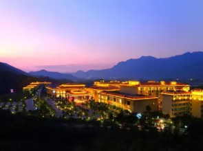 Hotel Eram Shiraz