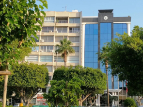 A City-center Seaview Penthouse at Oceanic