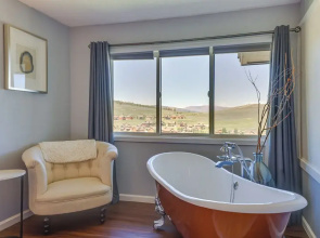 Ski-in/out Granby Condo w/ Mtn Views + Balcony!
