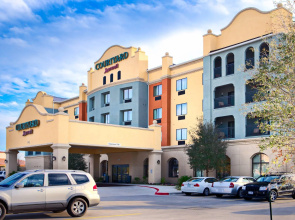 Courtyard Houma