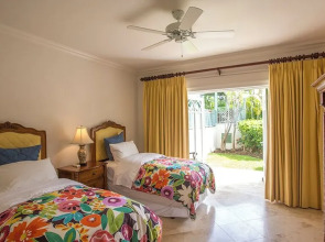 'sweet Dream' Villa w/ Private Pool in Sugar Hill!
