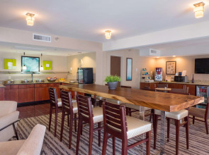 Hilton Phoenix Airport