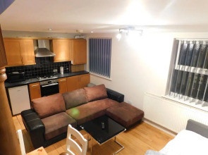 Furnace Hill Comfort City Apartment