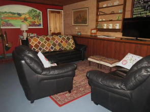 Bentwood Olive Grove Accommodation