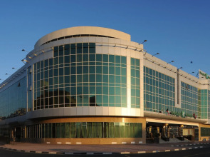 Sunday Hotel Holiday International Dubai