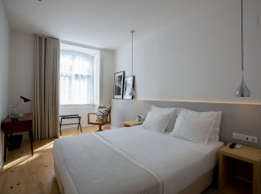 The 8 Downtown Suites