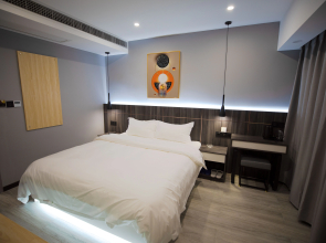 Zhijiang Xinzeya City Express Hotel(新泽亚城市快捷酒店（枝江奥美时代广场店）)