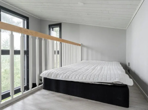 Peaceful 2BR Getaway Cabin at Riihivuori
