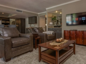 Luxurious 6BR 7min to Las Vegas Strip