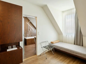 Отель Four Points Flex by Sheraton Vienna Hauptbahnhof