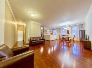 Апартаменты «hth24 на Владимирском пр-те»