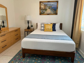 Cozy 2 bedroom near intercoastal & beaches