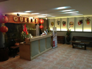 Queen's Beach Resort