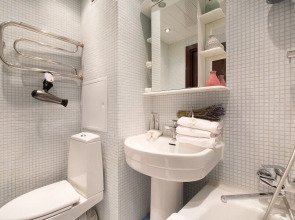 Апартаменты Lux,  ул. Мытная, 24