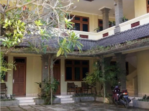 Puri Bunga Inn