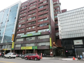 Jhong-Sing Hotel