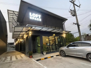 Loft Space Hotel