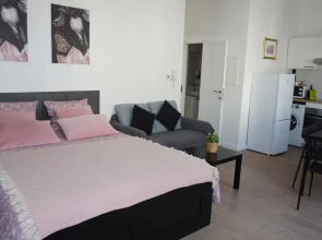 BONJOUR Apartments Сentre 3