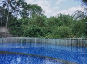 Dago Suite 3BR Luxury Apartment