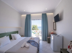 Christina Beachfront Rooms By Hotelius