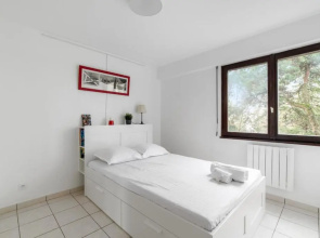 Bright flat with park and garage in Villeurbanne just nearby Lyon - Welkeys