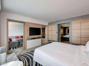 Отель Novotel Sharjah Expo Center