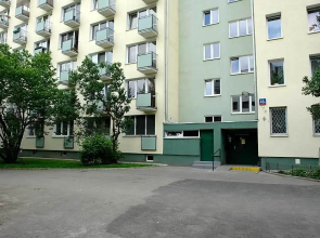 Superapart Saska 48a, Sleek 6th-Floor Studio with Balcony & Elevator Access