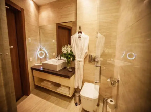 Отель Senator Maidan