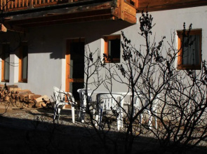 Le Miou: hameau des Chazals Nevache Hautes Alpes