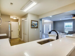 Charming Lewes Townhome w/ Sunroom: 5 Mi to Beach!