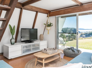 A PERFECT STAY –A Frame Holiday House