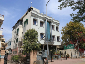 OYO 12019 Hotel Anuja