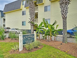 Coastal Condo With Pool Access - Walk To Beach!