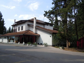 Park Hotel Karaotok