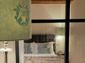 Elegance Room