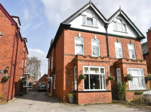 Hollies Guest House