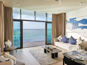 Bab Al Nojoum Hudayriyat Villas