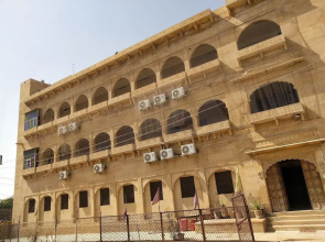 Hotel Heera Court