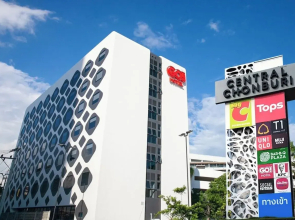 GO Hotel Chonburi at Central Chonburi