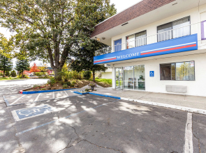 Motel 6 Yreka, CA