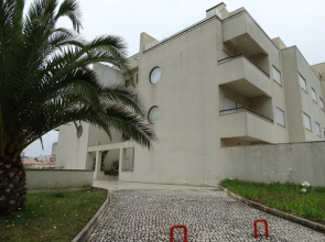 Apartment With 2 Bedrooms in Buarcos, With Furnished Balcony - 500 m F