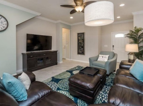 Amazing 5 Bed 5 Bath Pool Home in Windsor at Westside Resort