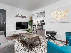 10 BRs Comprised of 2 5BR Suites by Domio