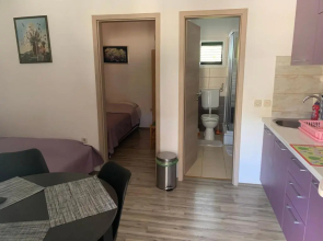 Sunny Side Apartments