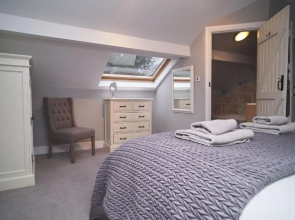 Bakers Rest ideal for 2 families centrally located in Grasmere with walks from the door