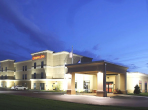 Hampton Inn Fairmont