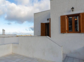 Apiranthian house Panoramic view