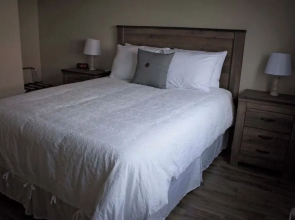 Gros Morne Coastal Suites #1