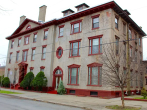 The Stockade Inn